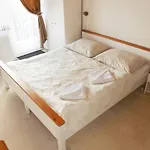 White Rabbit Hall 3*