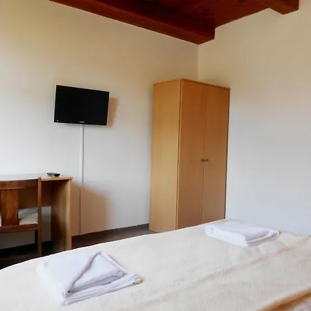 White Rabbit Hall Hotell 3*