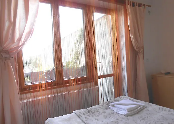 Hotell White Rabbit Hall 3*