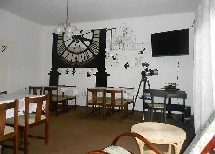 White Rabbit Hall Szálloda 3*