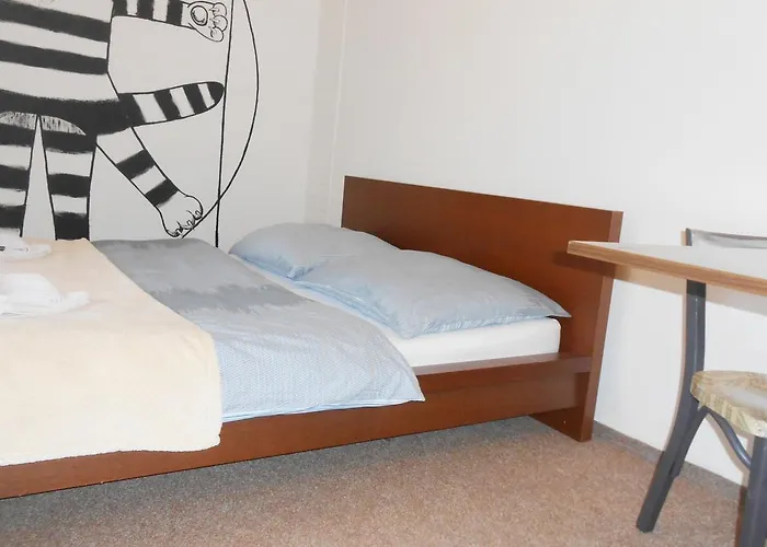Szálloda White Rabbit Hall 3*